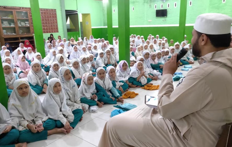 Nilai-nilai Akhlak Terhadap Pendidik, Guru, Ustaz